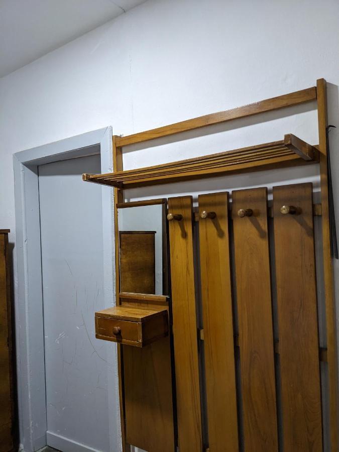 Communist Style Room Shkodër Esterno foto